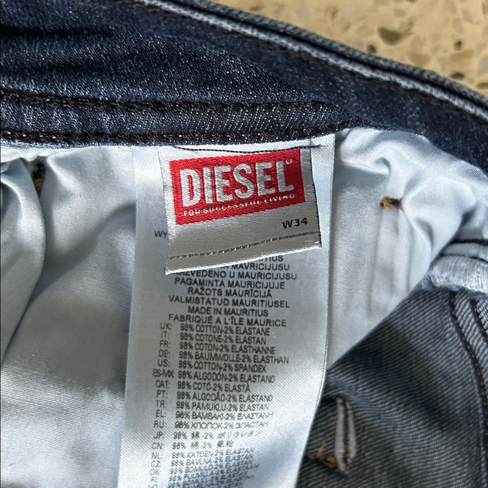 Diesel Men's Dark Blue Slim Jeans 34 - Picture 4 of 6